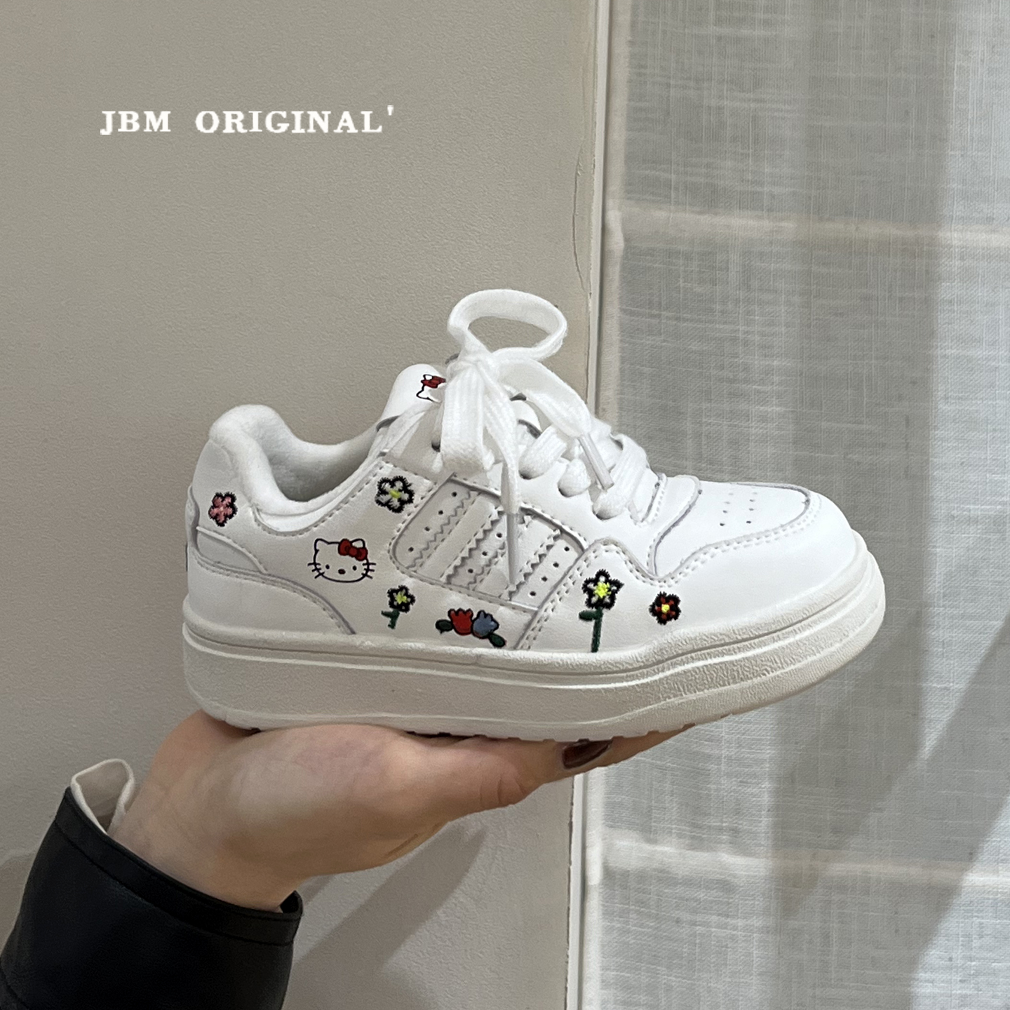 JBM 韩版儿童可爱卡通涂鸦加绒板鞋冬季中大童百搭休闲运动小白鞋主图