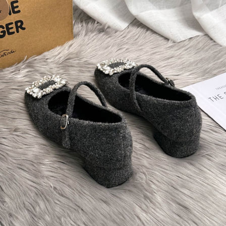 玛丽珍鞋粗跟晚晚鞋配裙子的法式毛毛鞋女外穿加绒秋冬灰色单鞋女