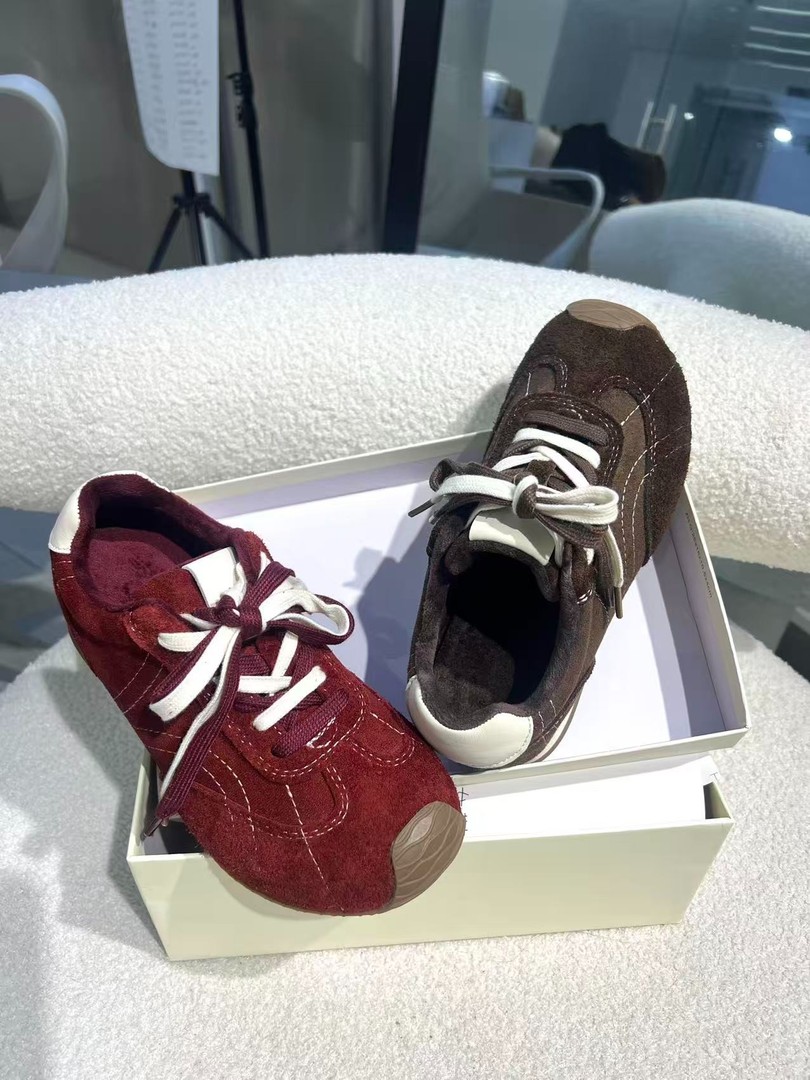 2025新款丑萌歪头百搭透气休闲德训鞋女主图