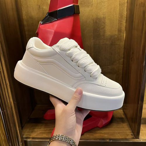 赛蒂斯伦欧洲站明星同款秋冬昆昆男鞋防滑增高时尚休闲板鞋透气主图