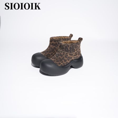 SIOIOIK/素卡25秋冬季新款时尚厚底短靴圆头潮流百搭跟高7公分
