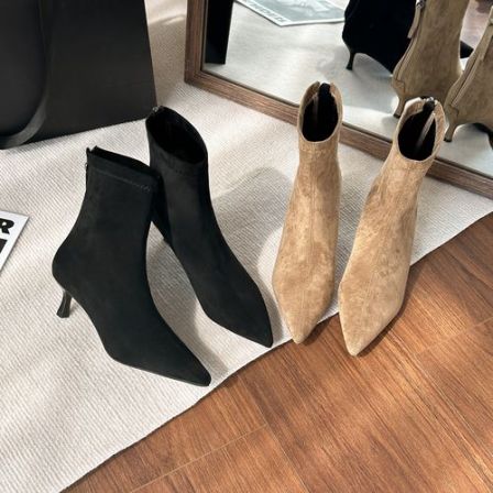 史蒂夫·马登5cm细跟短靴女2025秋冬季新款绒面细高跟时尚瘦瘦靴