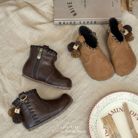 复古手工女童皮鞋加绒秋冬美拉德民族风男童皮靴保暖二棉鞋宝宝靴