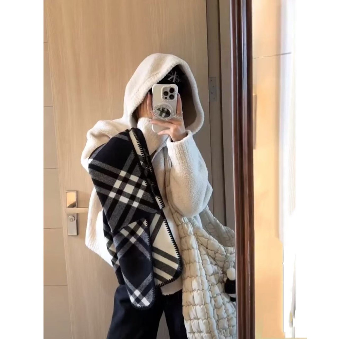 徐秋阳  牛奶布蕾  百搭时尚休闲设计感显瘦显白毛毛外套-主图