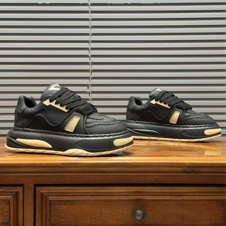 2025秋冬新款单棉同款时尚百搭潮流轻奢耐磨休闲男鞋（偏大一码）