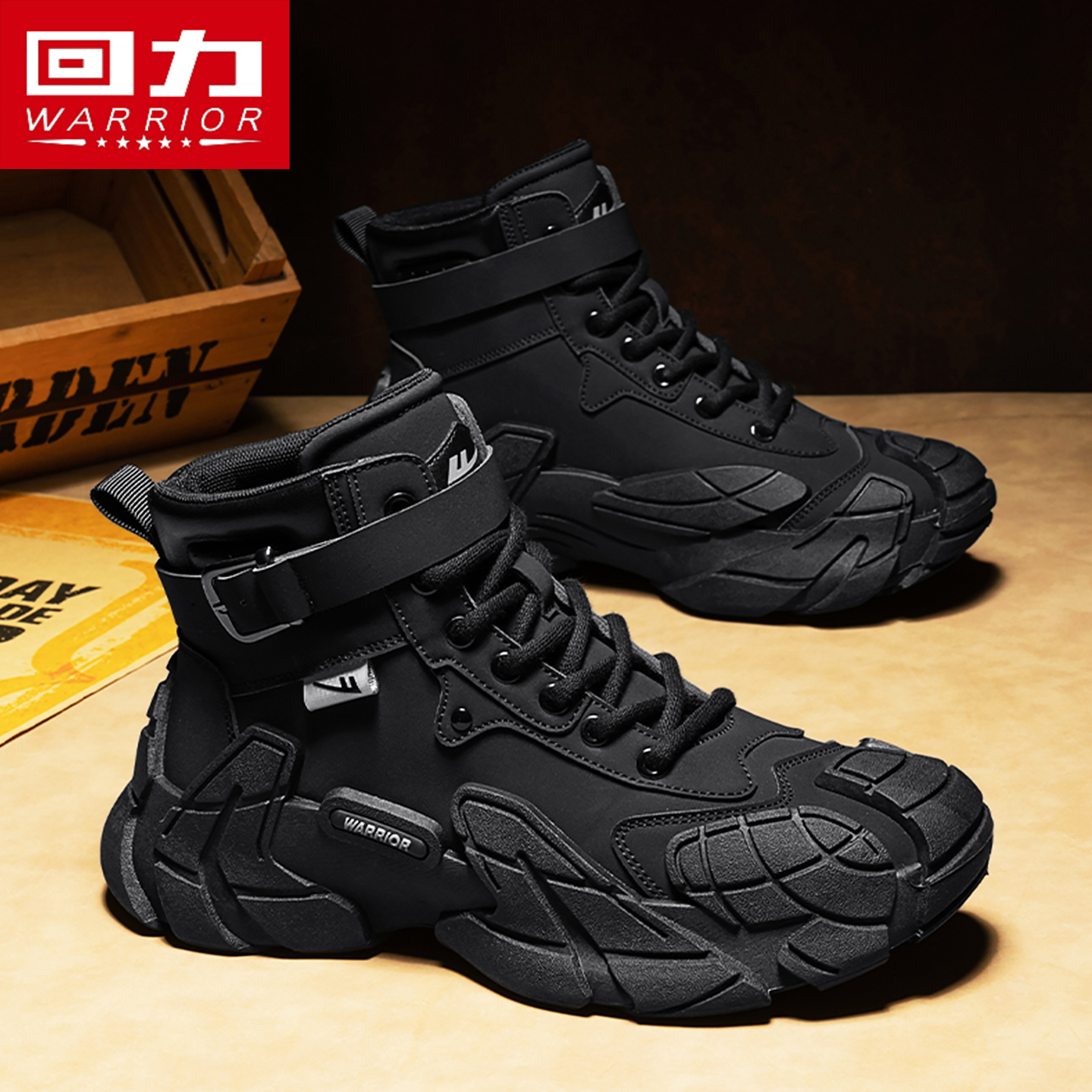 回力男鞋马丁靴秋季防水防滑黑色皮靴男士户外登山骑行厚底工装靴主图