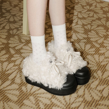 梨小七~时髦小众厚底毛毛雪地靴女法式羊羔毛保暖系带冬季棉鞋子