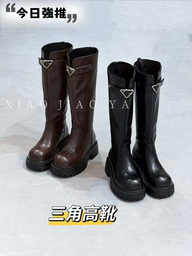 XIAOJIAOYA【三角高靴】“复古风时尚厚底显瘦高靴”（跟高5.5筒高35）主图