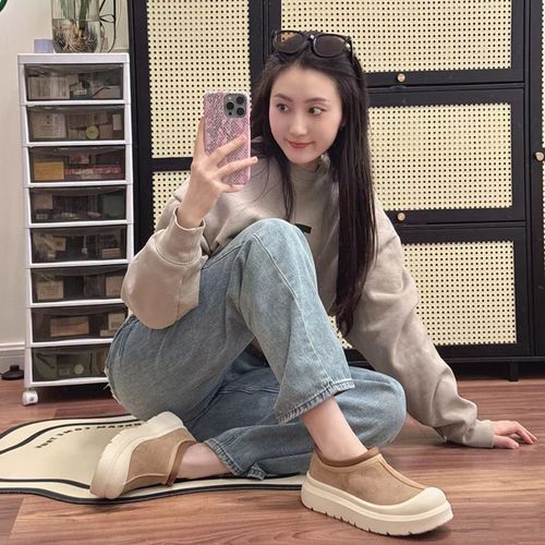 冬季新款U家雪地靴男羊皮毛一体时尚保暖加厚真皮短筒面包鞋男主图