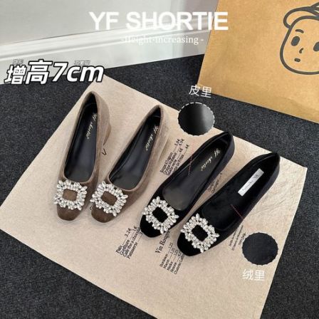 甜甜女孩·增高7CM水钻方扣高跟单鞋女2025新款复古绒面方头高跟鞋