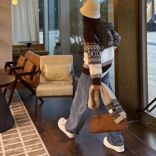 小发喵「云感暖绒魔术贴厚底小白鞋｜潮奢极简新风向」999主图