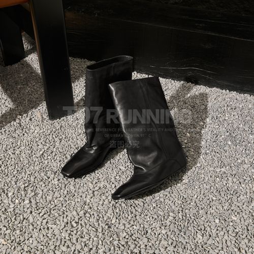 2025秋冬新款欧洲站时尚黑色百搭英伦风一脚蹬堆堆瘦瘦靴X0526主图