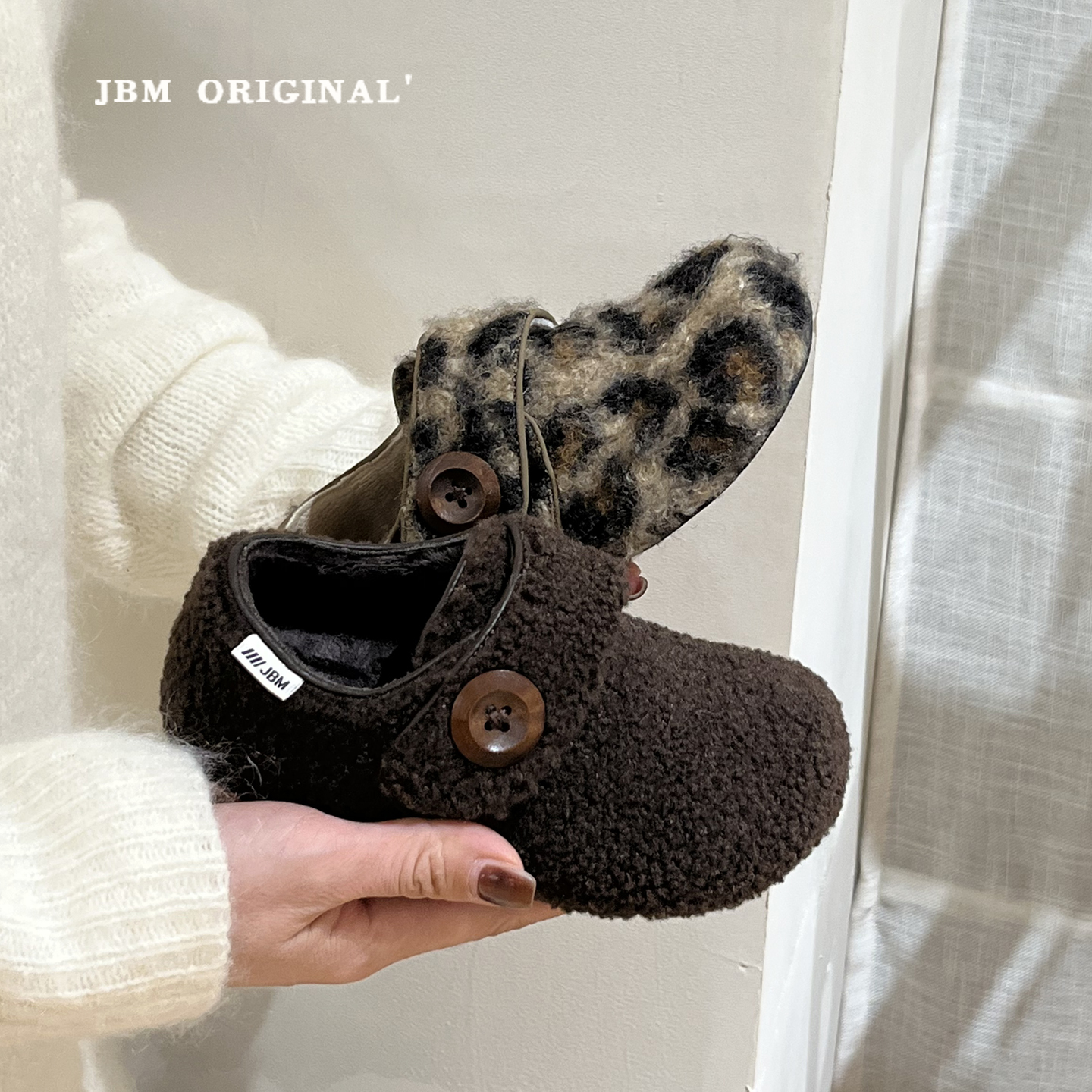 JBM 韩版儿童加绒毛毛鞋女童冬季保暖纽扣魔术贴棉鞋羊羔毛勃肯鞋主图