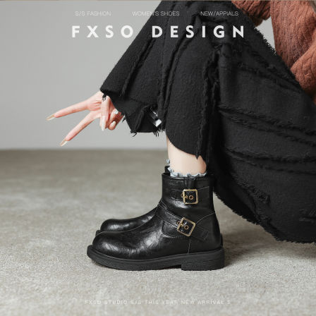 真皮方巷大叔2025秋冬新款厚底小个子显瘦马丁靴女皮带扣短筒靴女