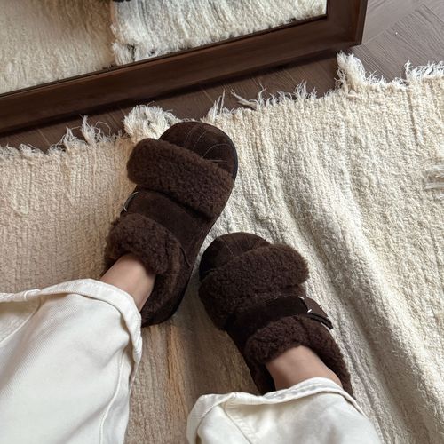 小发喵「冬日潮范魔术贴休闲鞋｜暖绒包裹随性出街尽显轻奢腔调」999主图