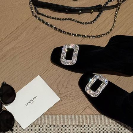 小发喵「闪钻方扣丝绒瘦瘦靴｜时尚奢感 摩登吸睛步履间腔调满分」