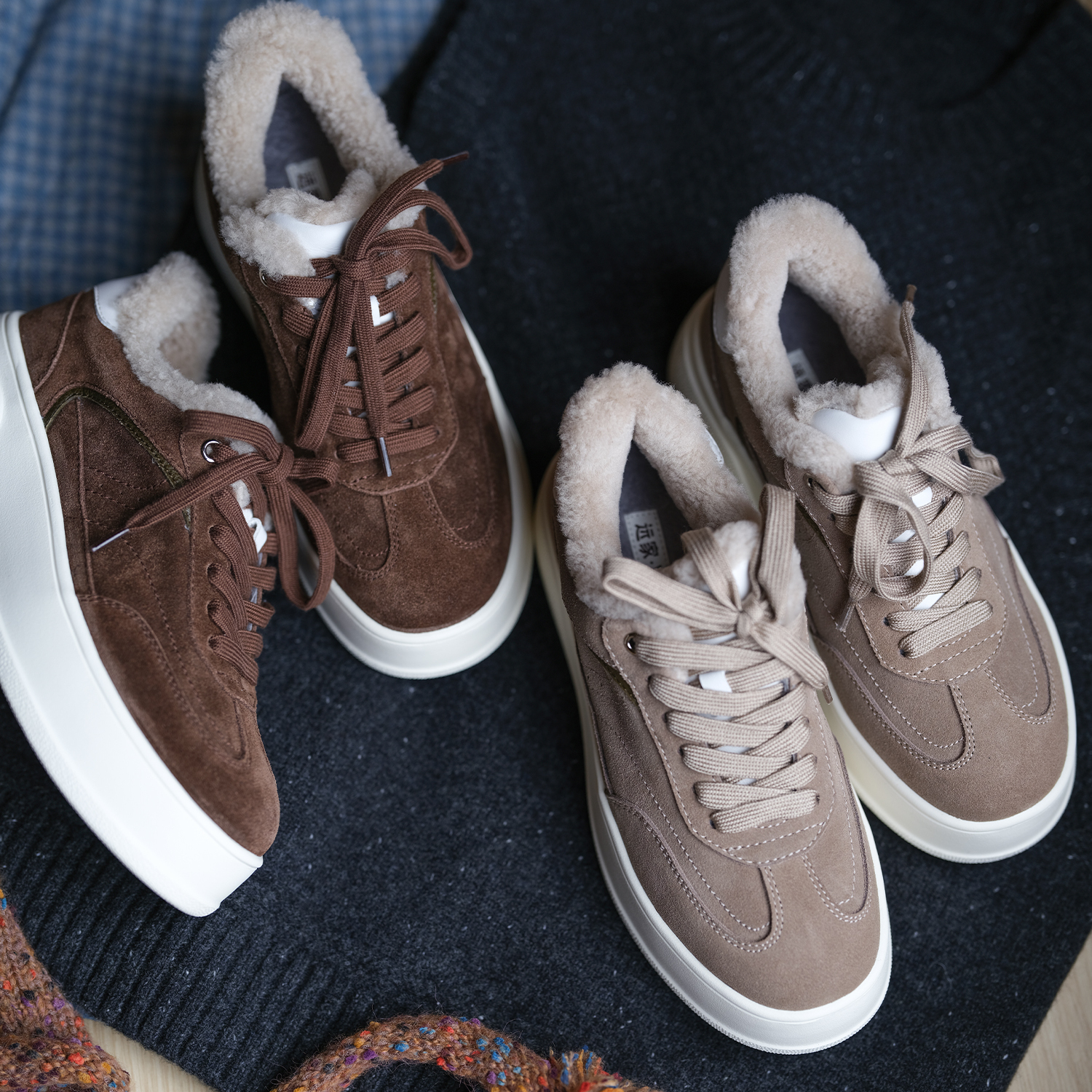 远家超轻厚底加绒增高板鞋毛毛鞋 复古牛翻皮休闲百搭保暖W-972限主图