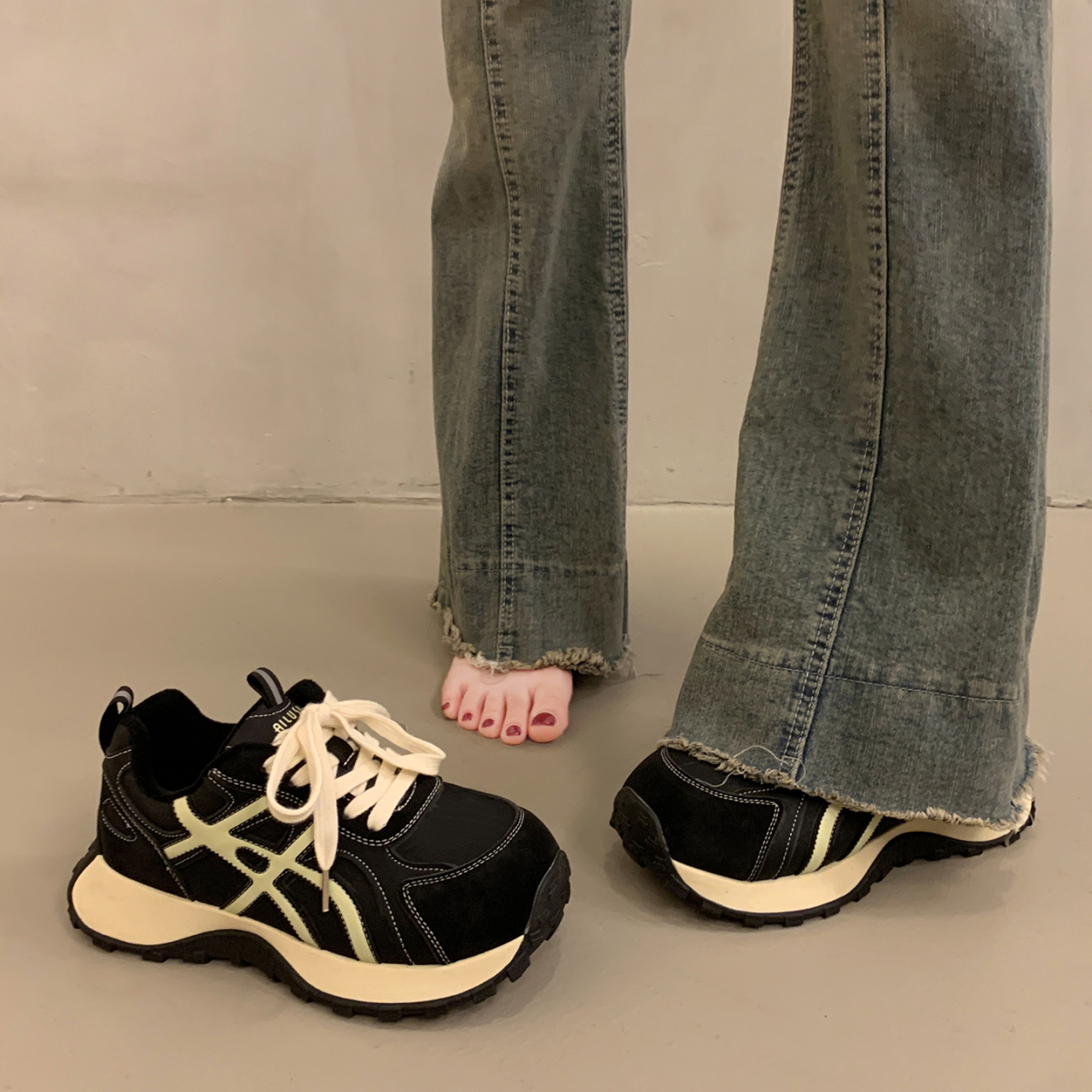 厚底加绒老爹鞋女2025新款秋冬季女鞋子网红百搭阿甘鞋休闲运动鞋主图