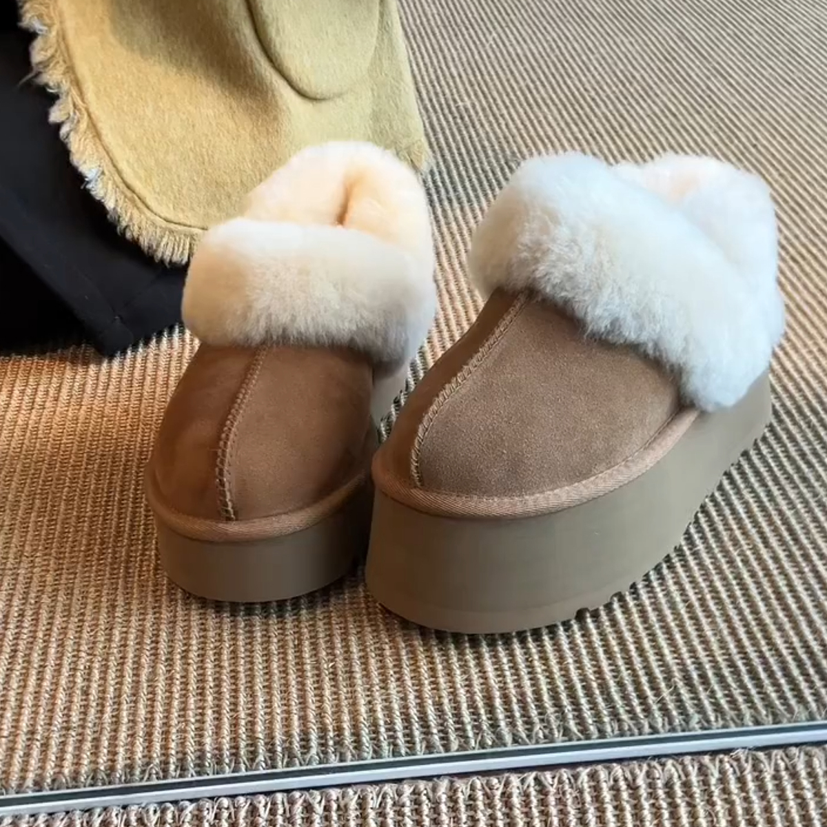 牛皮版~厚底小个子防滑雪地靴女后绊带一脚蹬磨砂皮简约时髦棉鞋主图