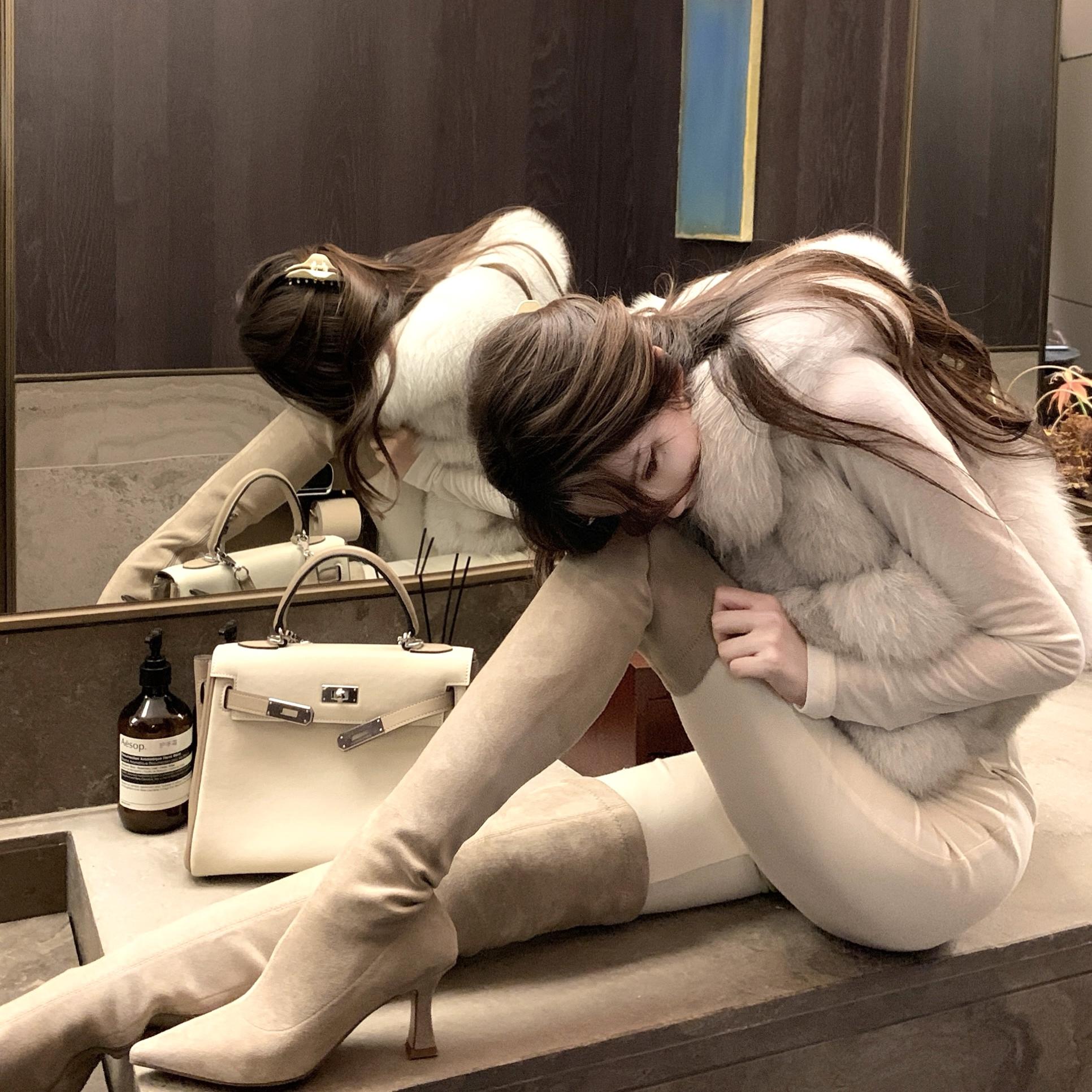 bewithRosey【韩模进阶】美女人手一双尖头绒面瘦瘦靴高跟过膝靴主图