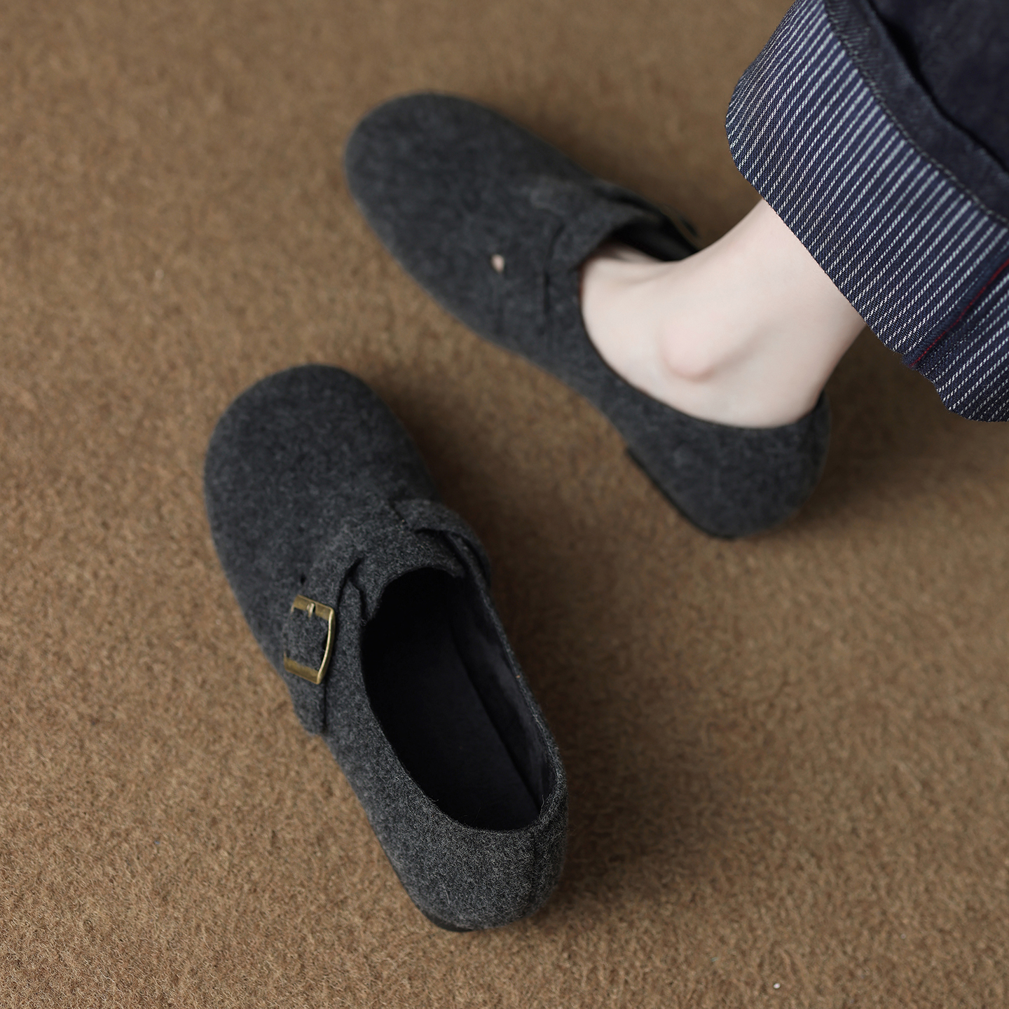 羊皮版加绒灰色软底不累脚超火毛毛乐福鞋女2025秋冬勃肯毛绒单鞋主图