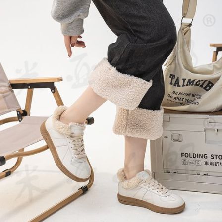 米亚·2025新款冬季保暖舒适羊毛阿甘鞋百搭舒适柔软圆头纯色鞋子