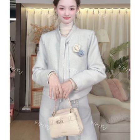 【WY】蓝风铃~原版设计冬季甜美气质轻奢新年90羽绒小香风套装