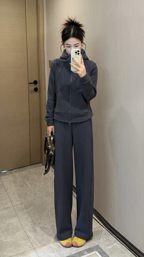 深灰色套装（加绒）秋冬显瘦宽松冬时尚松弛感套装D-1500主图