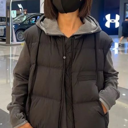 短款马甲女2025冬季新款时尚圆领宽松白鸭绒保暖马夹背心坎肩潮