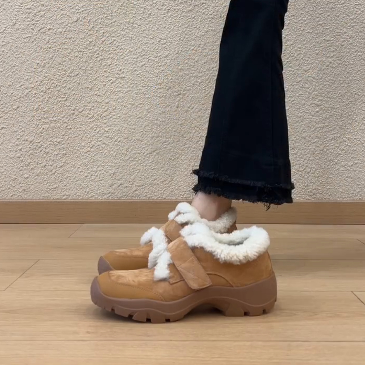 羊皮版~小个子厚底运动乐福鞋女魔术贴加绒外穿深口复古毛毛单鞋主图