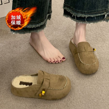 包头半拖鞋女2025新款冬季加绒保暖时尚串珠棉拖一脚蹬懒人勃肯鞋
