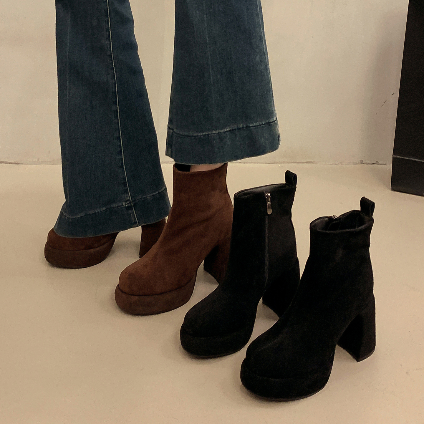 极简圆头短靴女新款秋冬季法式粗超高跟短筒弹力及踝裸靴瘦瘦靴子主图