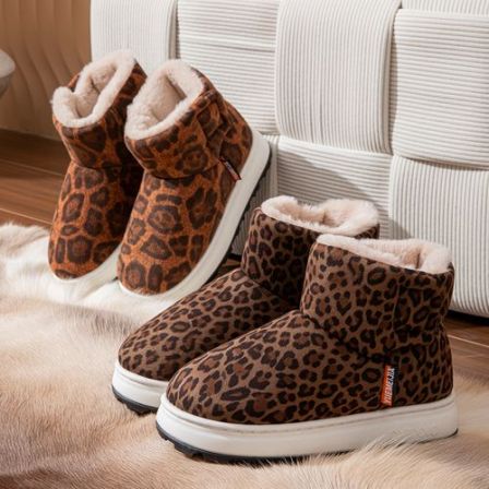 冬季男女同款居家室外两穿棉鞋轻便厚底加绒加厚保暖防滑雪地靴