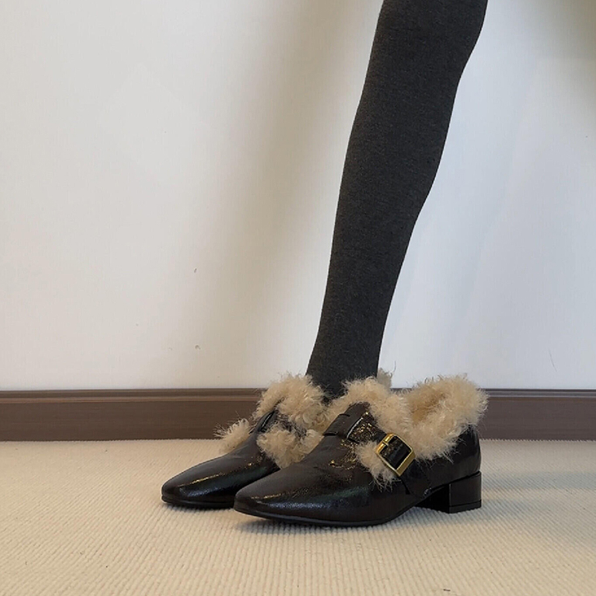 羊皮版~法式真皮显瘦毛毛单鞋女皮带扣一脚蹬方头粗跟通勤小皮鞋主图