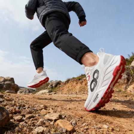 耐磨回弹户外越野休闲运动鞋男女时尚秋冬跑步鞋