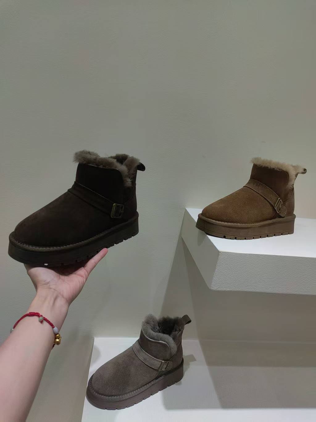 温州全皮店 牛皮羊毛底短筒百搭加绒保暖休闲毛毛雪地靴 985-5主图