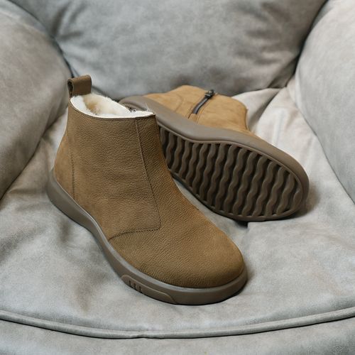 男士冬季保暖防滑耐磨羊皮毛一体雪地靴加厚保暖冬季新款8186主图