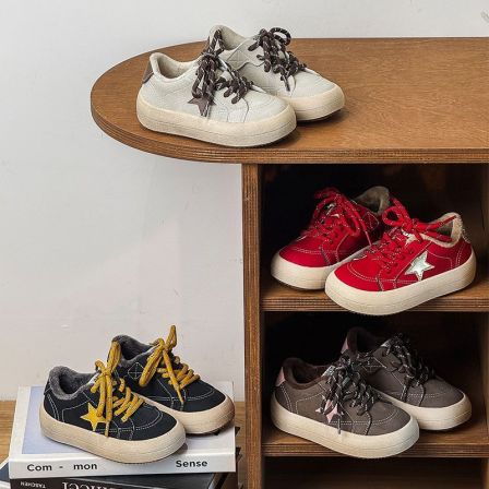 西西家女童2025冬新款潮流百搭加绒星星厚底板鞋儿童休闲鞋JX6996