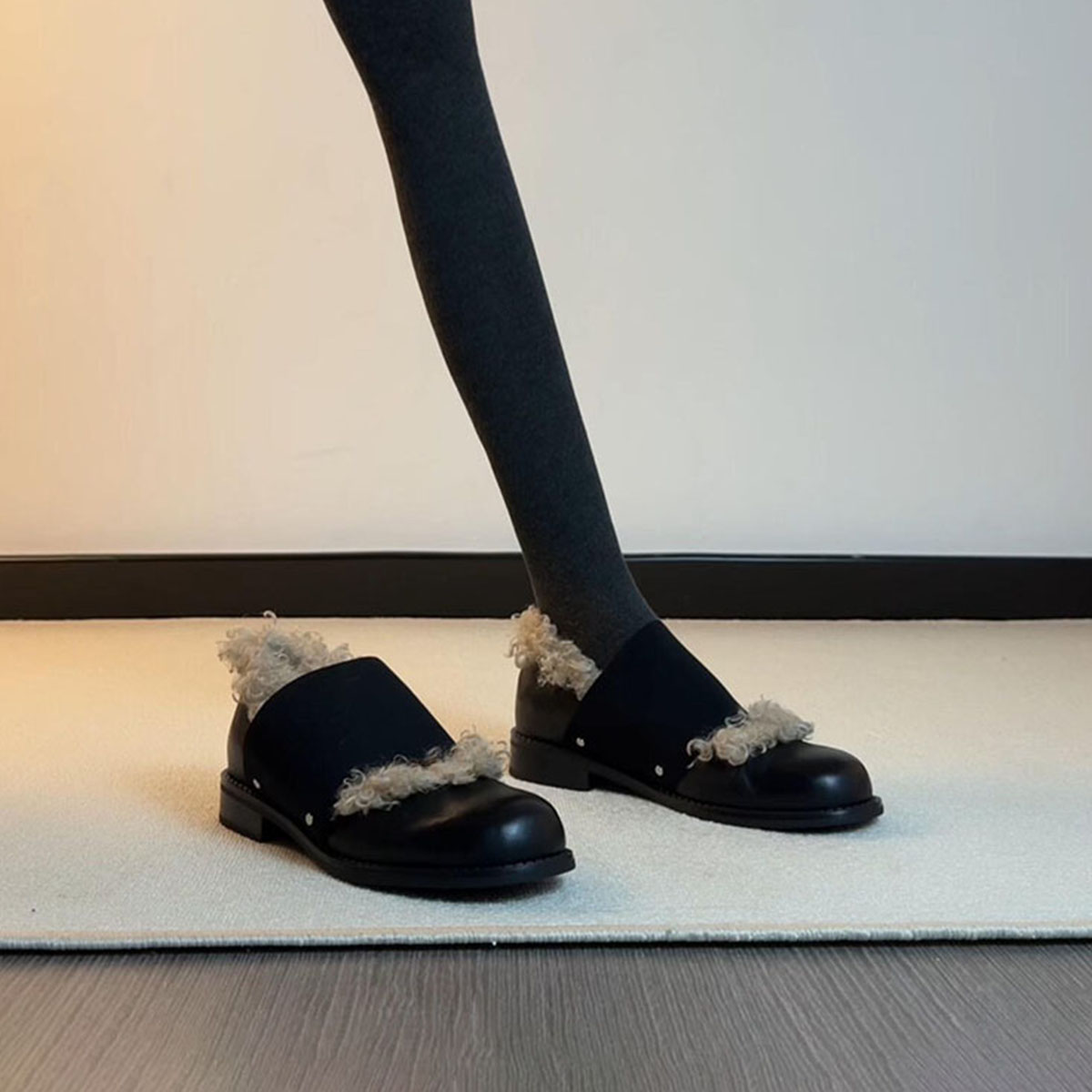 羊皮版~英伦风真皮复古舒适软底粗跟单鞋女时尚保暖一脚蹬小皮鞋主图