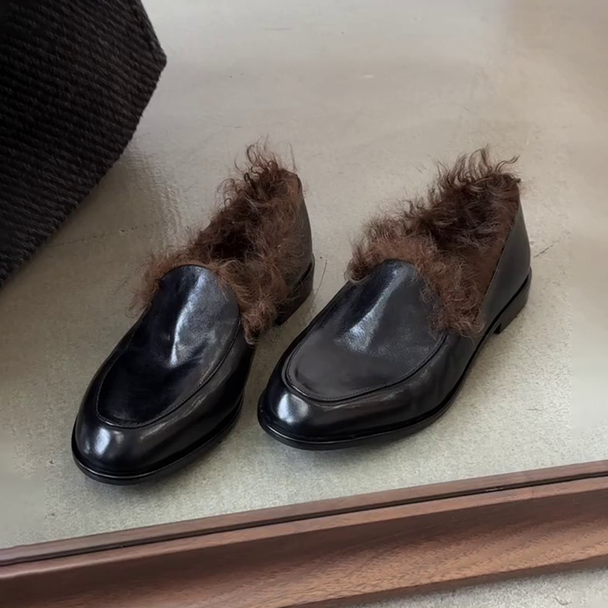 羊皮版~冬季高跟显瘦保暖女款软底通勤时尚百搭舒适简约设计单鞋主图