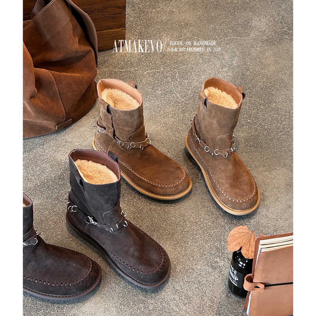 吕小布 | 高丝光牛反绒雪地靴 羊皮毛一体金属环扣御寒短靴女0750主图