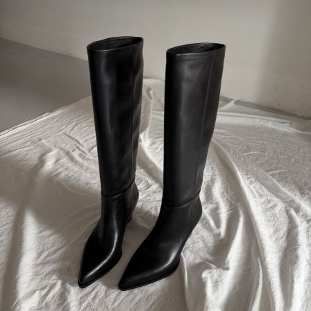 YDD/25秋冬新款精致极简酷飒尖头时尚气质百搭方跟骑士长靴/5803