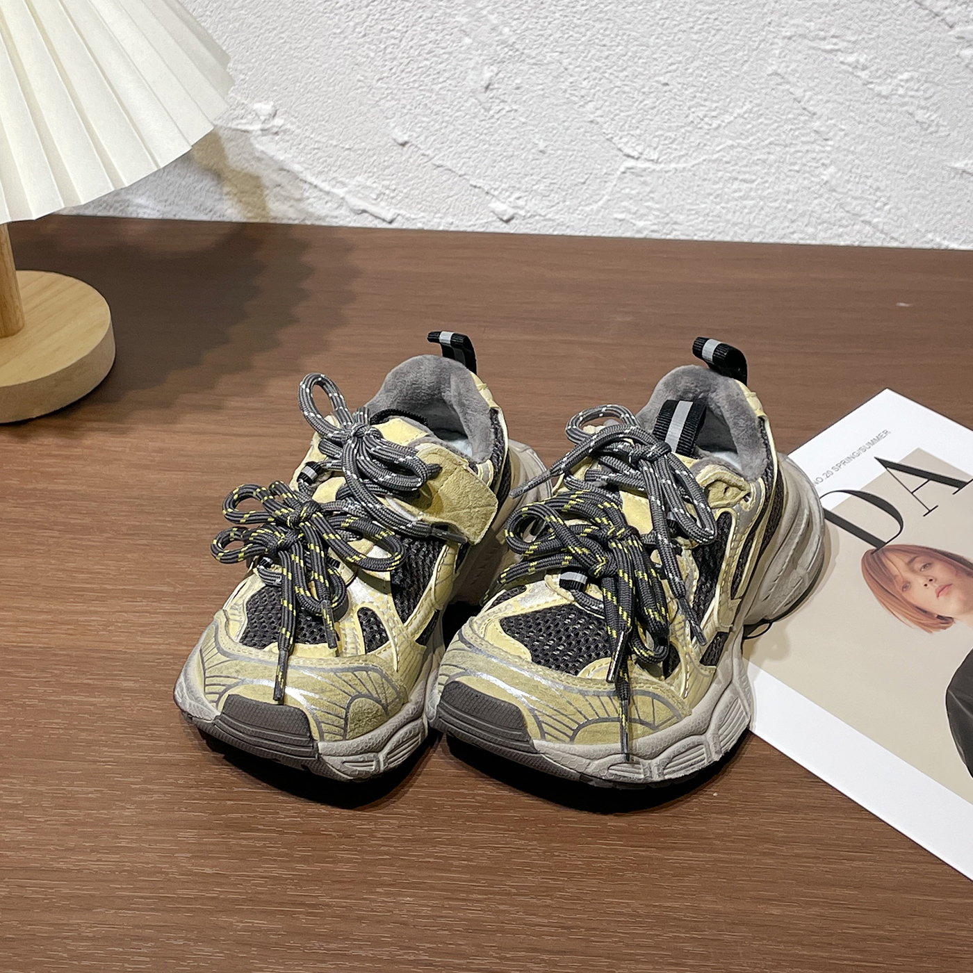 左左家冬季男女童防滑加绒运动鞋中大童新款免系带潮酷百搭老爹鞋主图