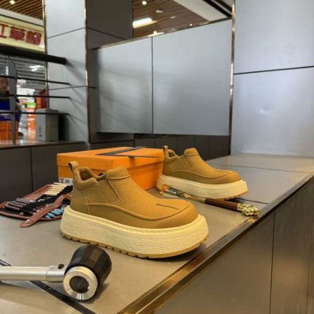 秋冬新款男士厚底一脚蹬保暖软底百搭潮流休闲男鞋潮鞋时尚