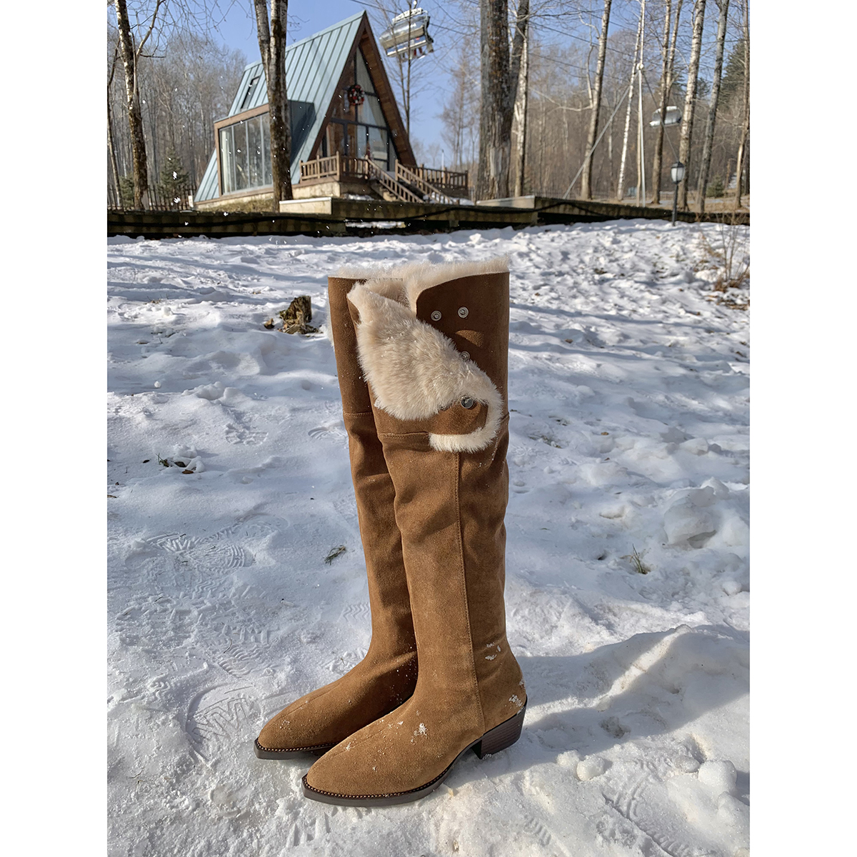 葡萄妈studiolee 增高5cm~ 两穿可翻折按扣加绒毛毛粗跟尖头长靴主图