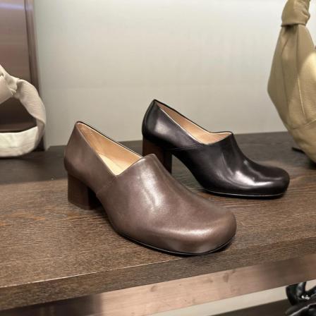 羊皮版~极简风圆头深口单鞋女粗跟高跟鞋2025春季新款小众僧侣鞋