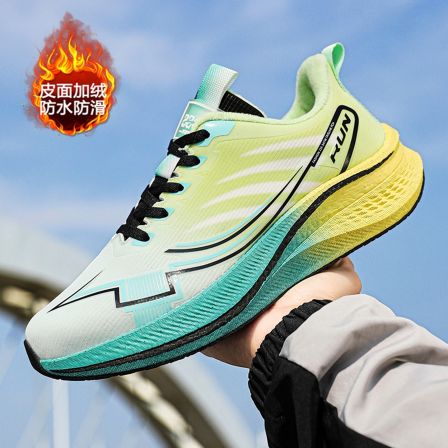 大码男鞋冬季加绒保暖45二棉鞋男童青少年46皮面防水47运动跑鞋48