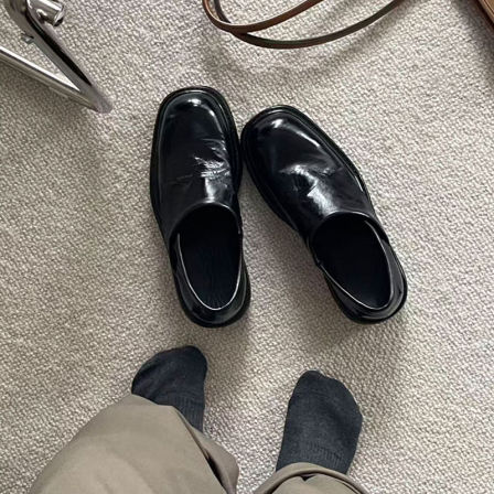 黑色水洗马皮圆头乐福德比鞋增高厚底搭扣拼接皮鞋通勤男女皮鞋子