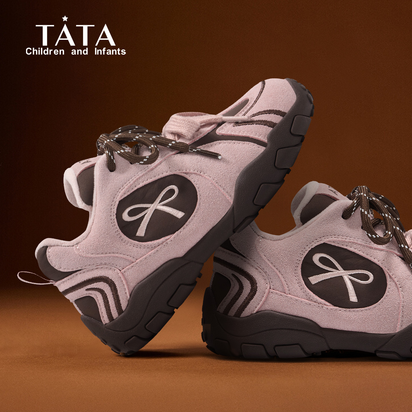 TATA他她童鞋女童运动鞋加绒秋冬阿甘鞋休闲鞋软底儿童鞋子户外鞋主图