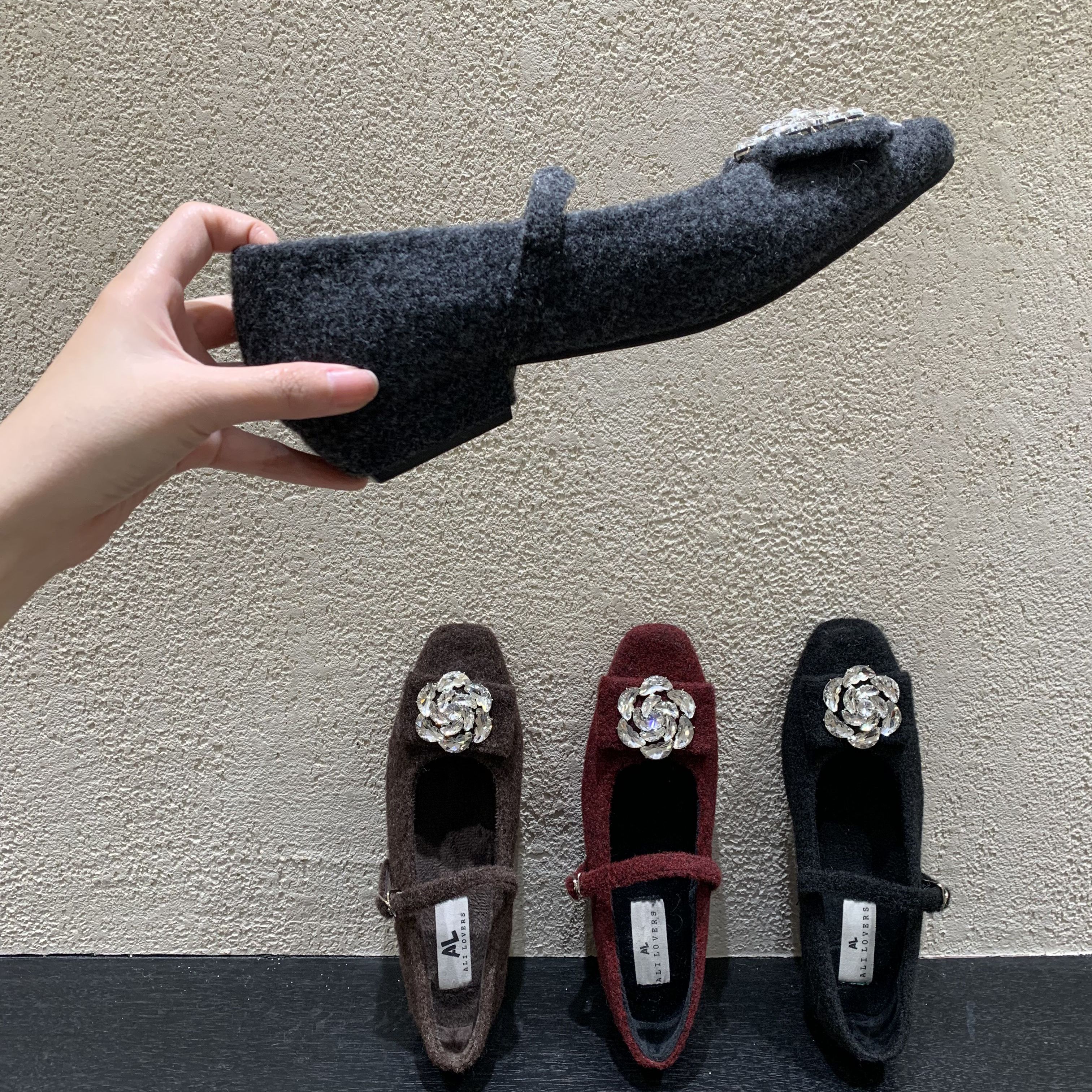 冬季新款女鞋小香风方头水钻花朵浅口加绒单鞋女低跟毛呢玛丽珍鞋主图